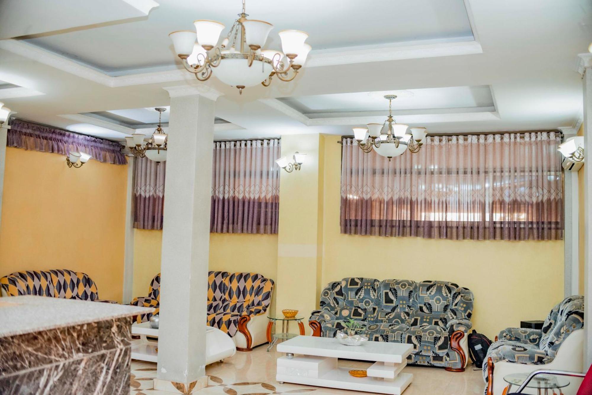Tigers'S Apartment Hotel Bujumbura Exteriör bild